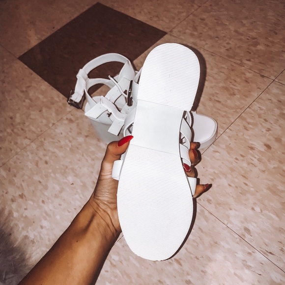 steve madden white sandals - Picture 2 of 5